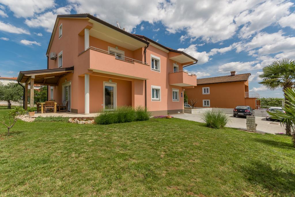 Guest House Gloria Novigrad Istria Exterior foto