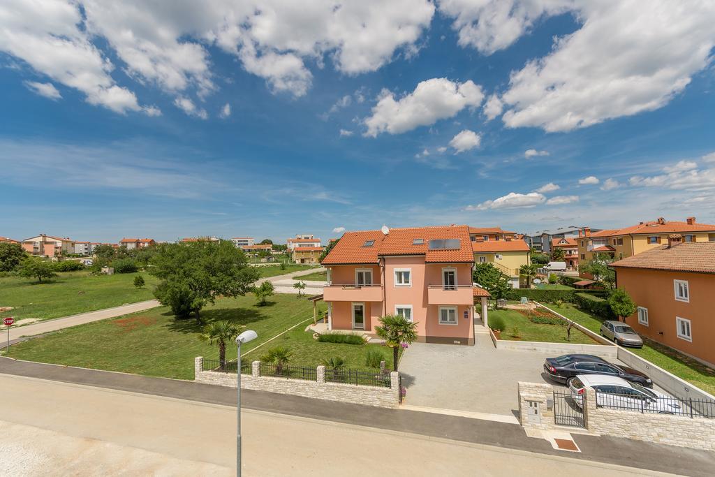 Guest House Gloria Novigrad Istria Exterior foto