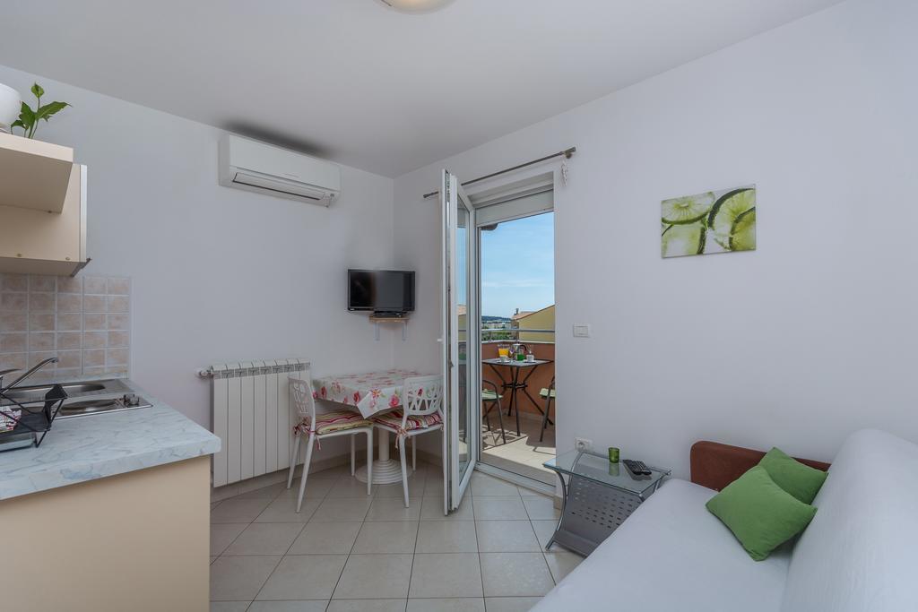 Guest House Gloria Novigrad Istria Exterior foto